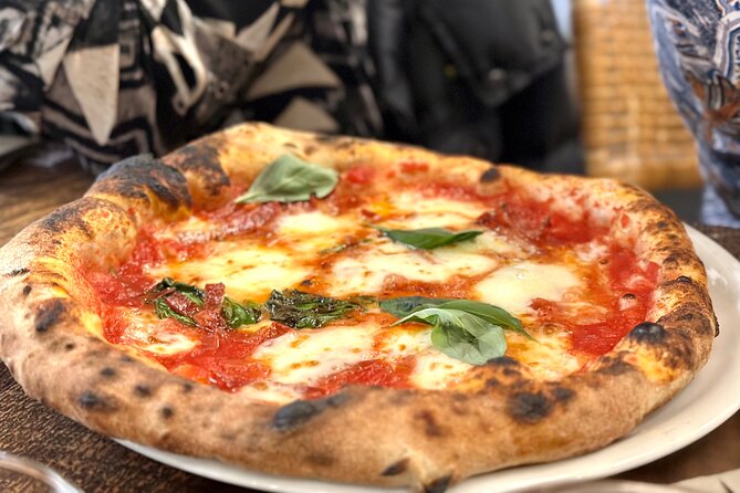 2-Hour Authentic Italian Pizza Making Class in Naples - Starters, a drink, and more than pizza