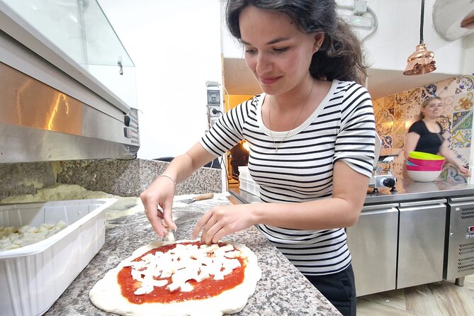 2-Hour Authentic Italian Pizza Making Class in Naples - Who gets the most from this class