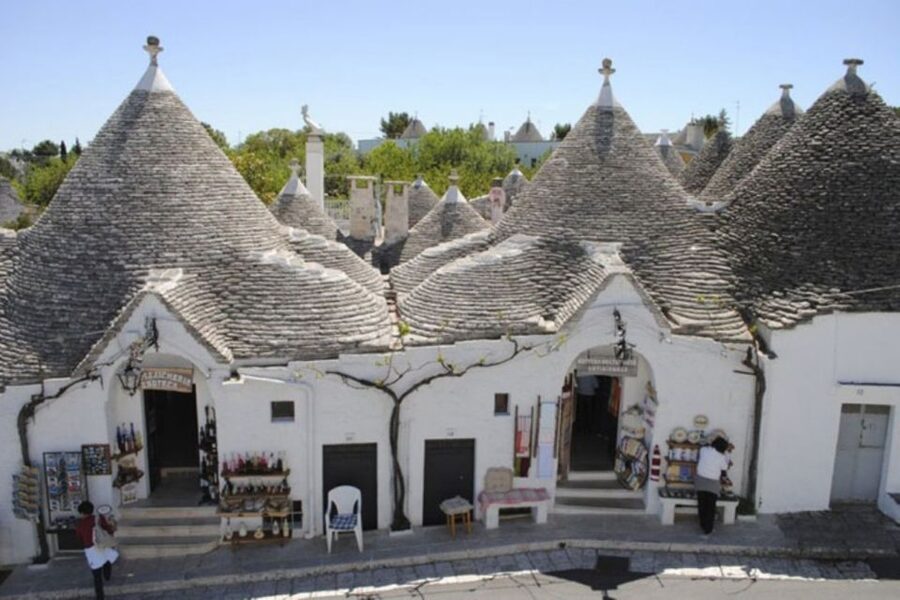 Alberobello: Full–Day Private Trulli Historical Tour - Your two hours among the trulli