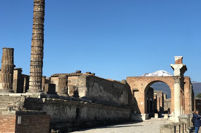 Amalfi Coast and Pompeii day tour - Positano in one focused hour