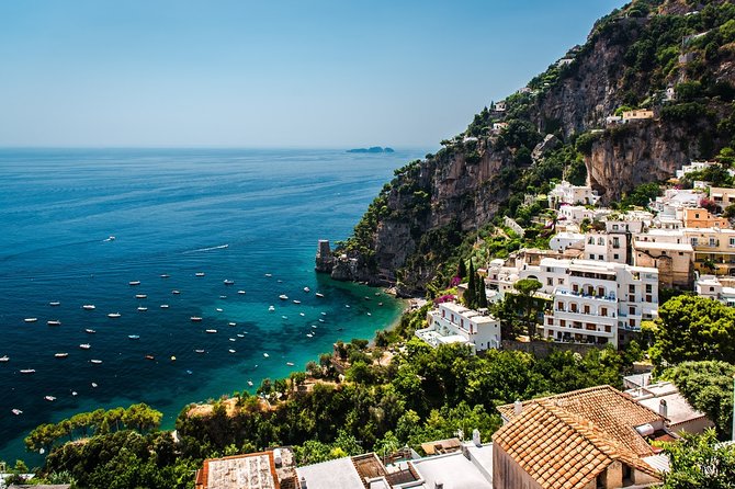 Amalfi Coast tour with lunch - The return to Naples and the role of the guide