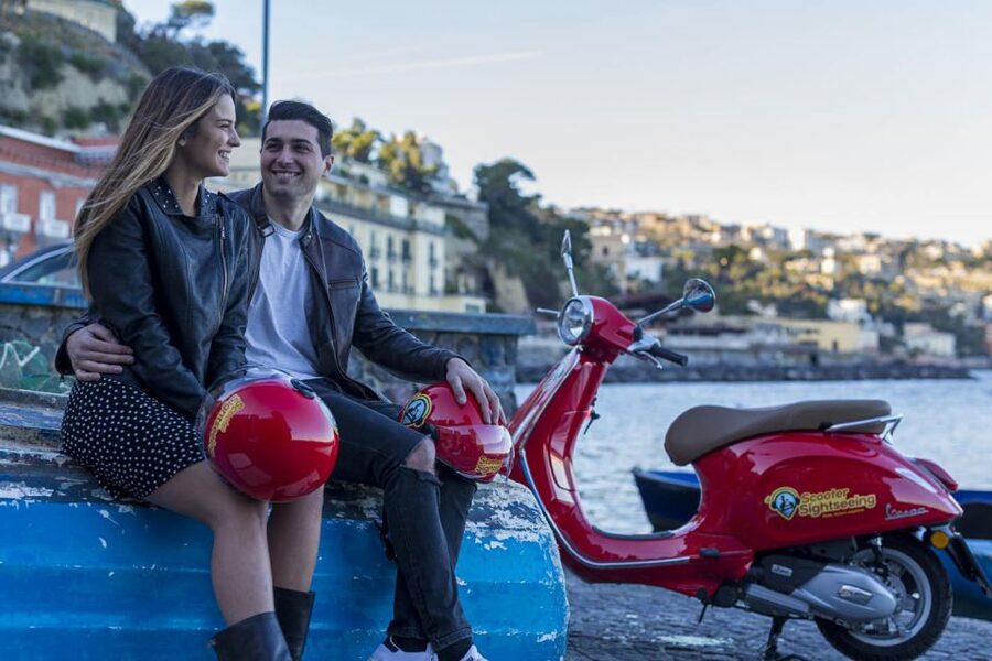 Amazing audioguided Vespa Tour of Naples - with driver - Returning along Via Caracciolo and the bay