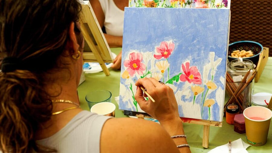 Art Workshop in Naples city centre with Aperitif - Who Will Enjoy This Naples Art Experience?