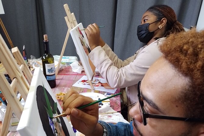 Art worshop with aperitif in Naples - Two and a half hours with paint, conversation, and an aperitif