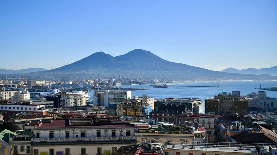 Best of Naples: Private Walking Tour with a Local - How the private format changes the experience