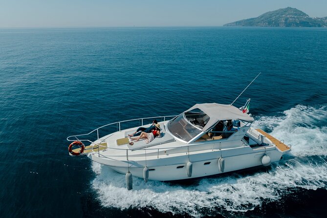 Boat trip with lunch or aperitif in Procida with Eraora Boat - Why seeing Procida by boat changes the day