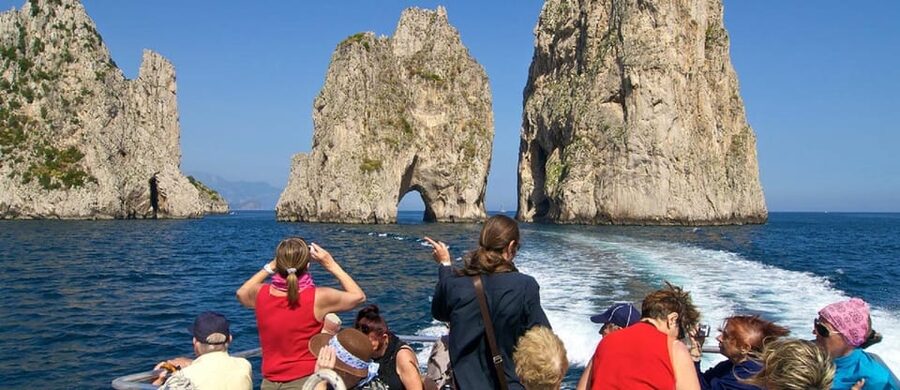 Capri boat experience from Naples - Seeing Capri from the sea