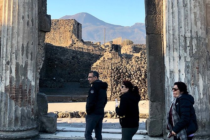 Capri, Sorrento and Pompeii Private Tour - Pompeii in two hours: the day’s strongest stop