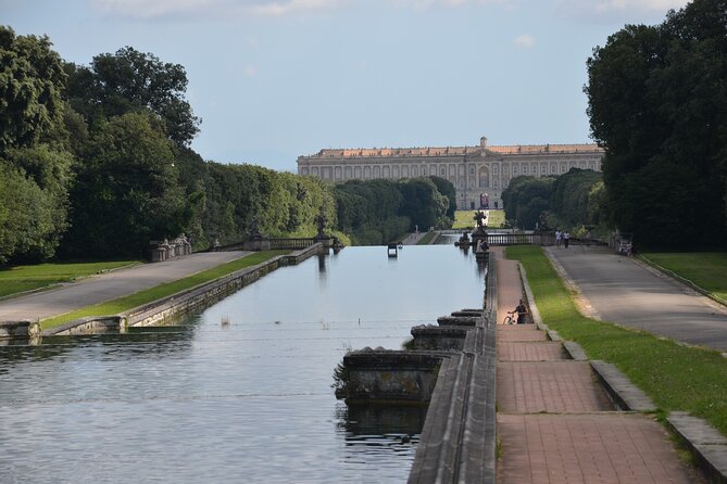 Caserta Royal Palace & Gardens Small Group Tour with Shuttle - What the guides do best