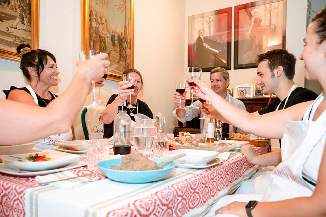 Cesarine: Small Group Market Tour & Cooking Class in Naples - Why the home setting matters