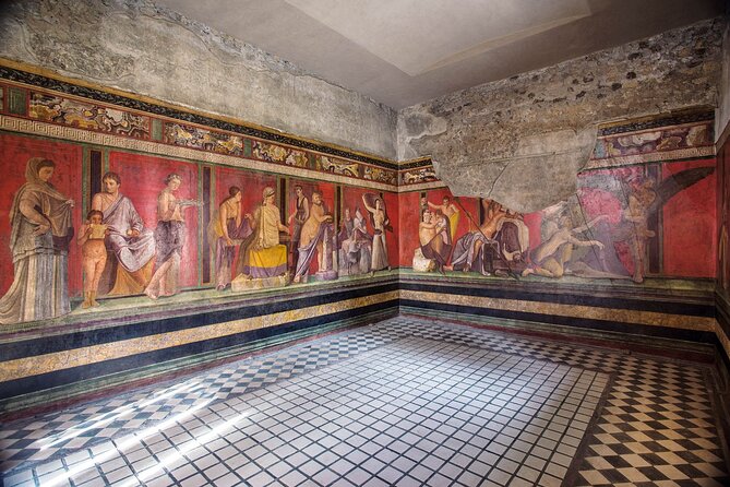Day Trip of Pompeii, Herculaneum and Vesuvius from Naples - Herculaneum rewards careful looking