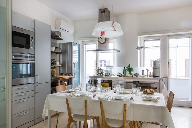 Dining Experience at a local's Home in Castellammare di Stabia with Show Cooking - Who will enjoy this home cooking evening