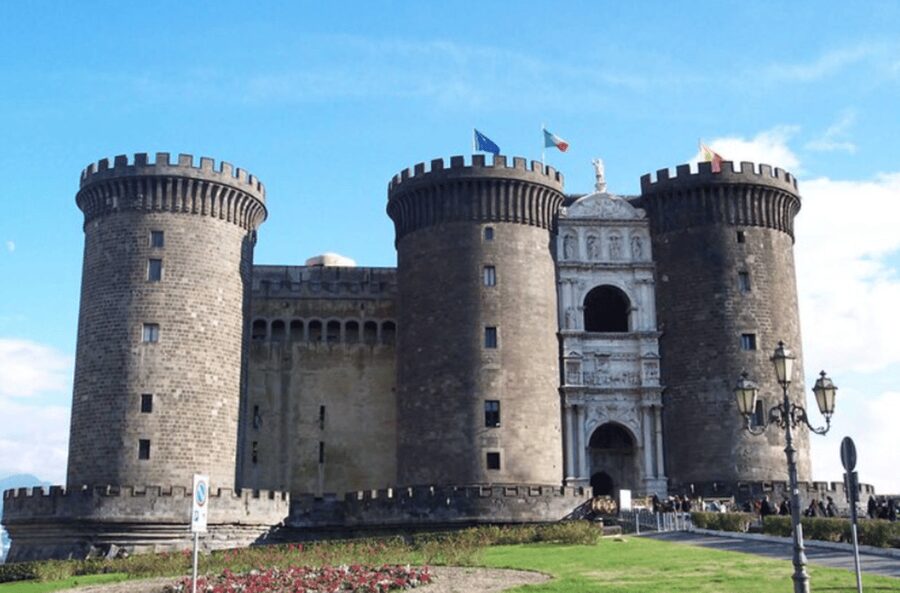 Discover Naples: Guided 3-Hour Walking Tour Through Naples - Piazza del Plebiscito and Naples’ grand scale