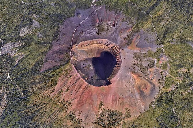 Discovering the Vesuvius - VIP tour / Small group - A guide-led ride, with free time at the top