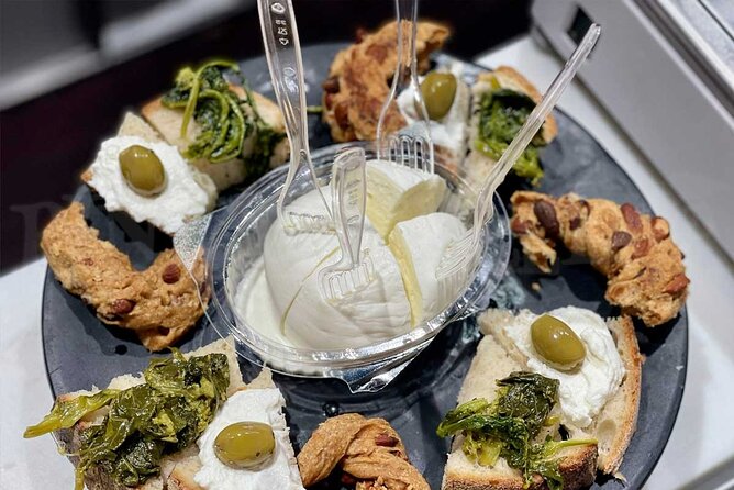 Eating Naples Street Food Tour with Guided Tasting and Sightseeing - Piazza del Gesù Nuovo closes the walk with a landmark view