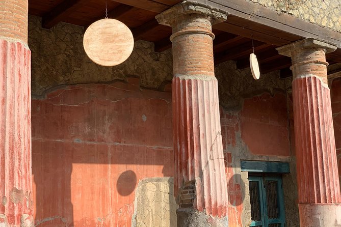 Excellence Private Herculaneum Guided Tour with an Archeologist - The Roman palestra and Decumanus
