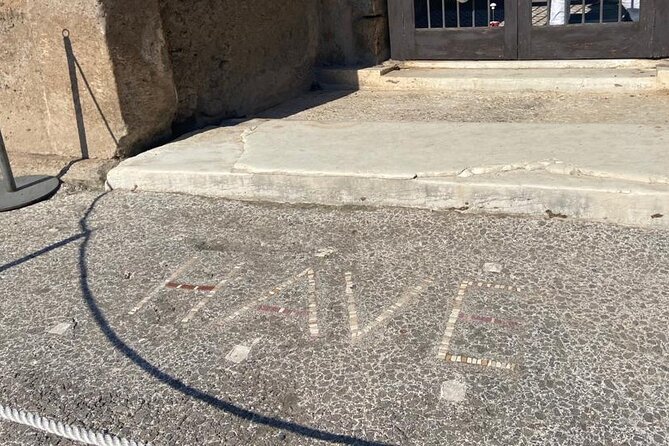 Exclusive Half-Day Tour in Pompeii with skip the line tickets - A private group keeps the pace focused