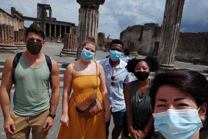 Explore Pompeii Half Day Highlights Tour with Pickup from Naples - Casa dei Vettii and Pompeii’s Frescoed Homes