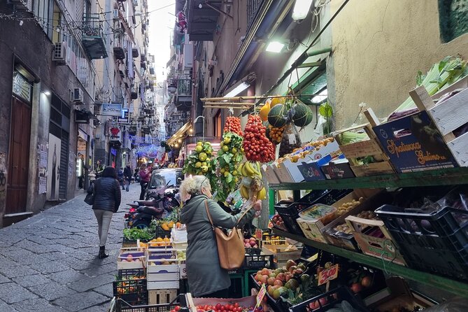 Food Tour of Naples with Davide - Group size, walking, and practical planning
