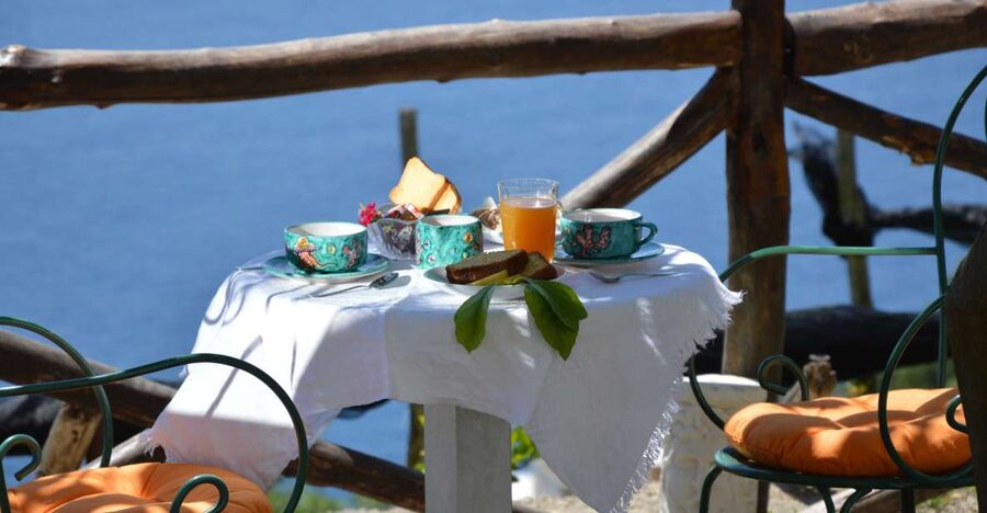 From Naples: Amalfi Coast by Car & Boat plus Emerald Grotto - Sorrento: shops, taverns, and a final walk