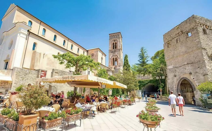 From Naples: Amalfi Coast Full-Day Trip - Lunch, group size, and the pace of the day