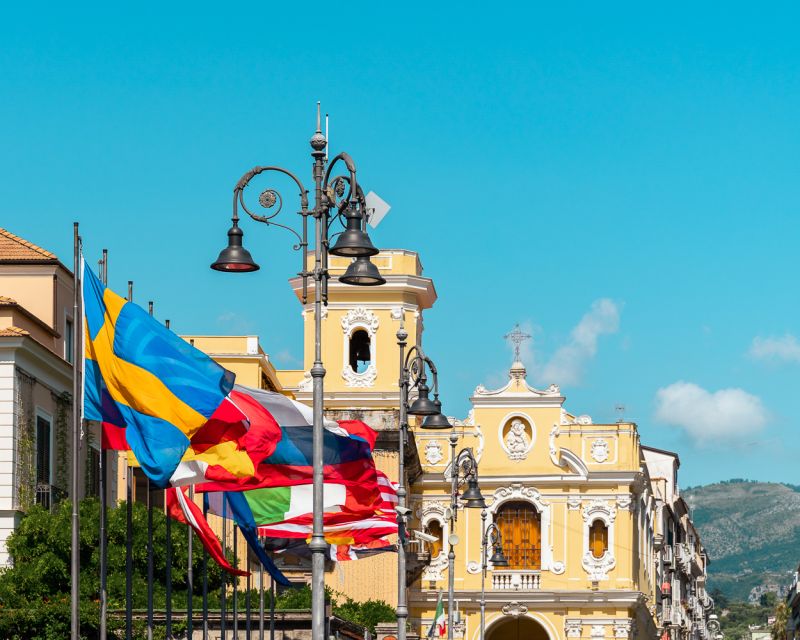 From Naples: Amalfi Coast Private Full-Day Trip - Sorrento: an easy first hour in Piazza Tasso
