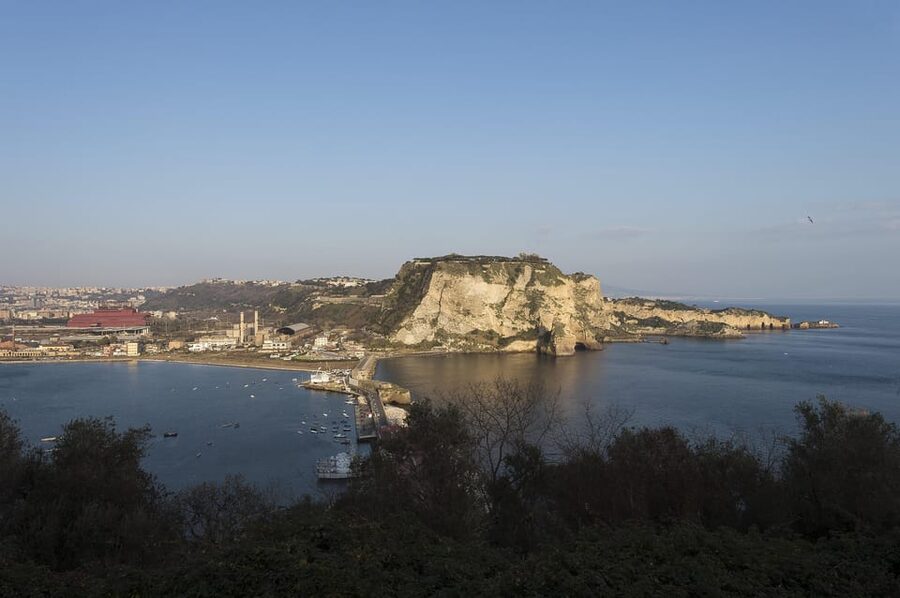 From Naples: bus city tour small group - Why this short Naples tour works