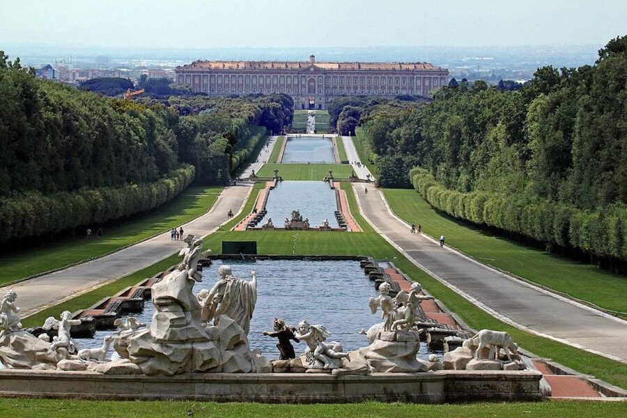 From Naples: Caserta Royal Palace & Historic Center - Who will enjoy this experience most