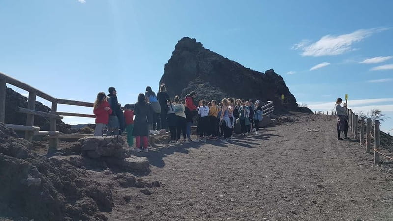 From Naples: Day Trip to Mount Vesuvius - Reaching the 1,000-meter trailhead