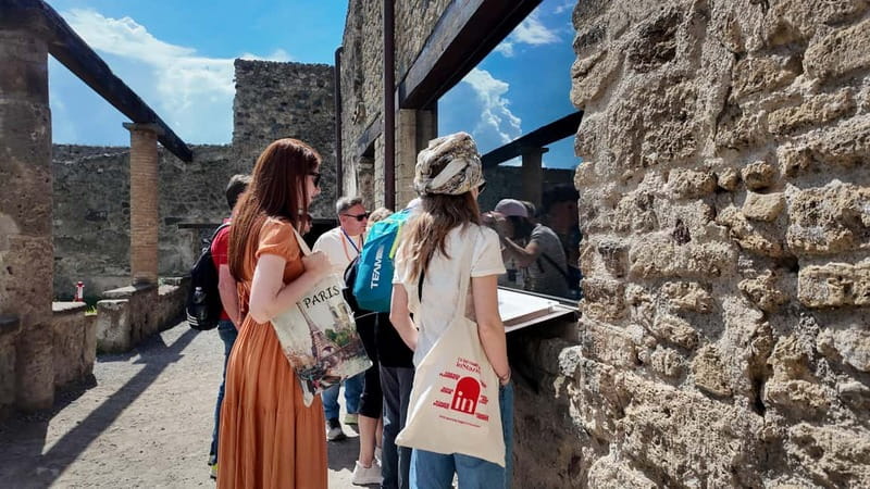 From Naples: Guided tour of Pompeii skip-the-line and round-trip train - What Pompeii Reveals About Roman Life
