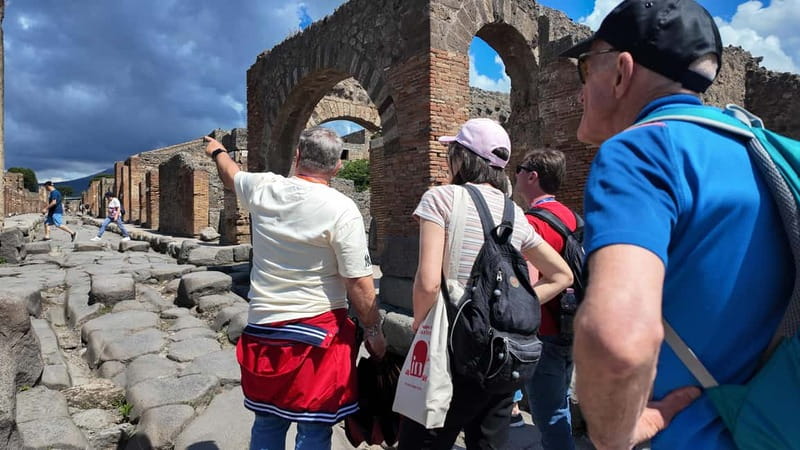 From Naples: Guided tour of Pompeii skip-the-line and round-trip train - The 40-Minute Train to Pompeii