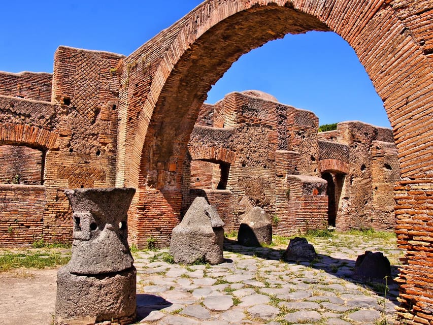 From Naples: Herculaneum and Pompeii Day Trip with Tickets - The short transfer to Pompeii