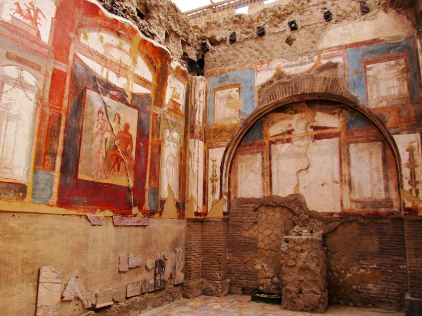 From Naples: Herculaneum Skip-the-Line Guided Tour - The tradeoff: a tidy route or more time on your own