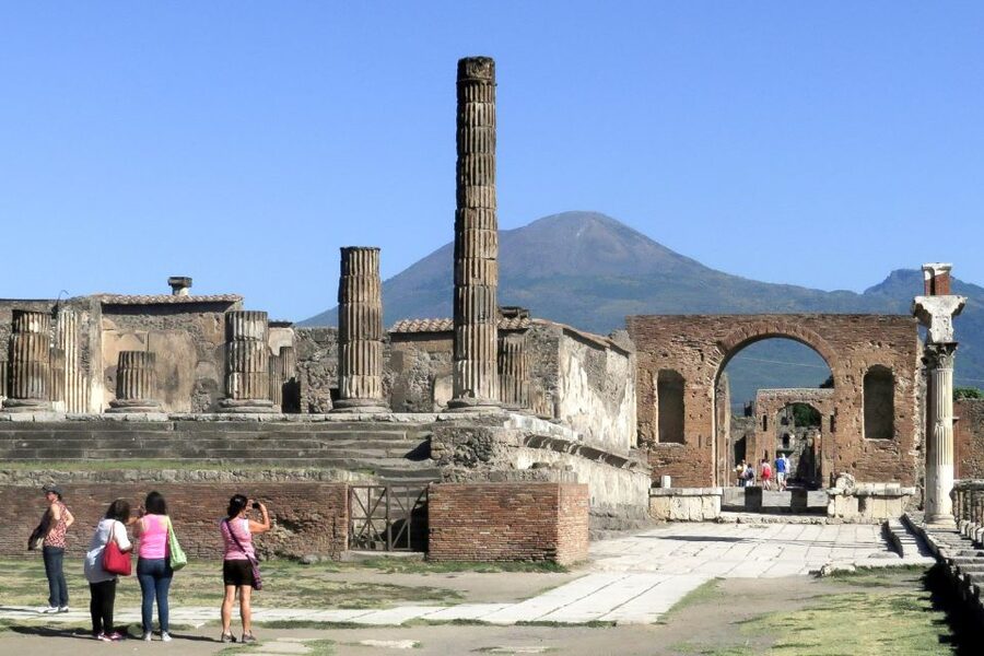 From Naples: Pompeii & Amalfi Coast Full-Day Trip with Lunch - Transport, timing, and the long-day tradeoff
