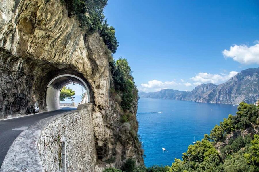 From Naples: Pompeii & Amalfi Coast Full-Day Trip with Lunch - Sorrento in 20 minutes: a quick taste, not a full visit