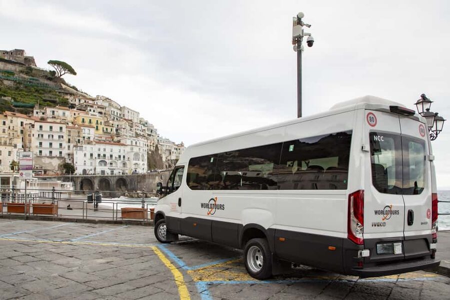From Naples: Pompeii & Amalfi Coast Full-Day Trip with Lunch - The guide and language setup