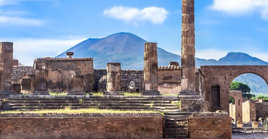 From Naples: Pompeii and Amalfi Tour - Why this day works for first-time visitors