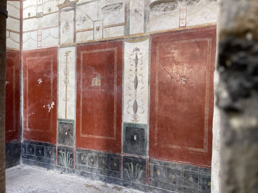 From Naples: Pompeii Guided Tour with Skip-the-Line Tickets - Timing, crowds, and the best use of the day