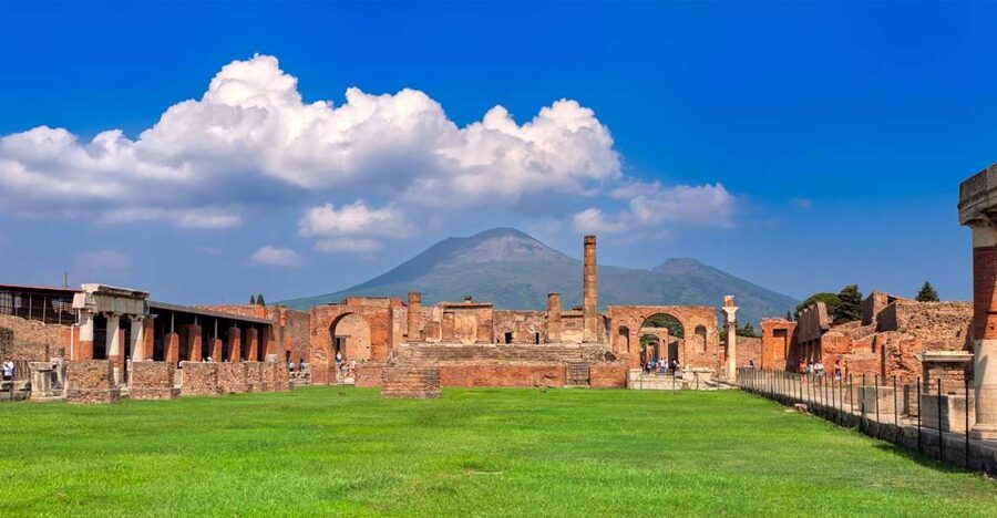 From Naples: Pompeii, Herculaneum, & Vesuvius Full-Day Tour - Key points to know