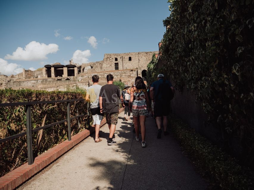 From Naples: Pompeii & Herculaneum with Archaeologist Guide - Key points at a glance