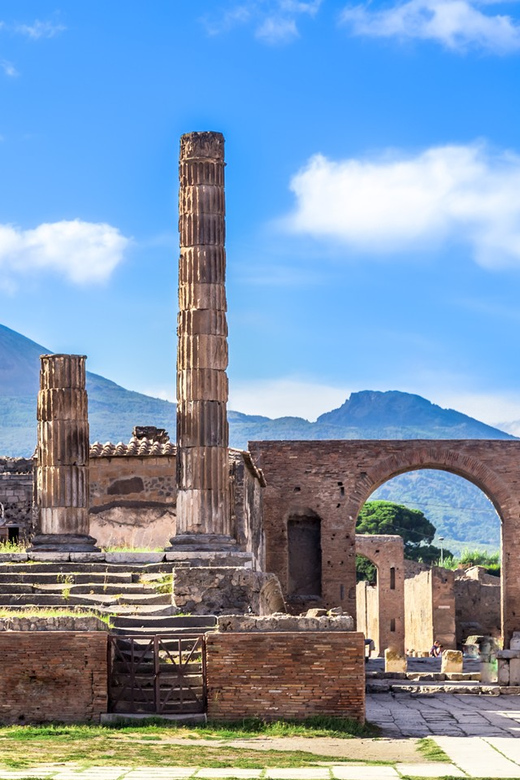 From Naples Port: Pompeii+ Amalfi Tour - One day from Naples Port: what this tour is really trying to do