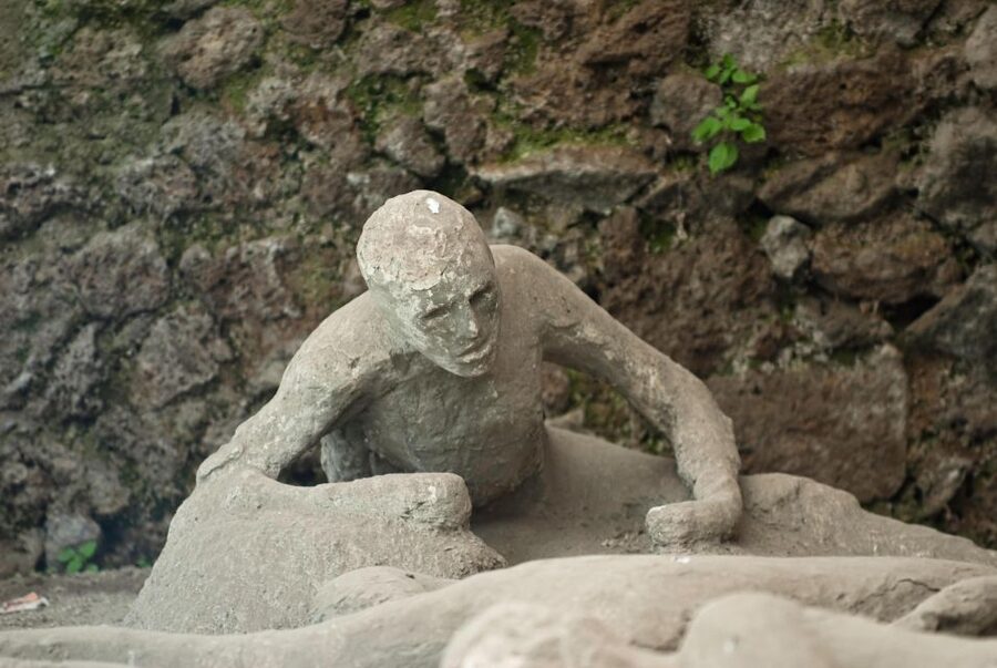 From Naples: Private tour of Pompei, Sorrento & Positano - Sorrento: an hour for lanes and sea views