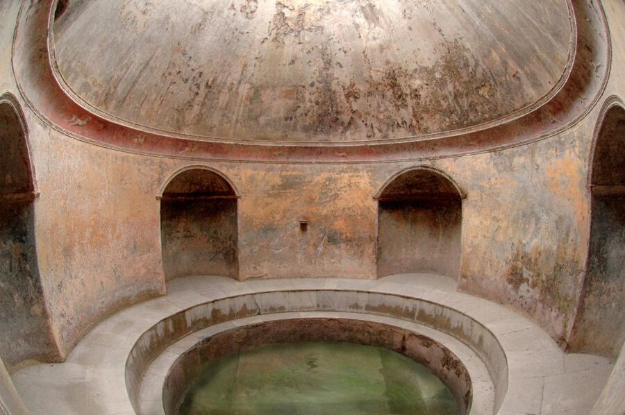 From Naples: Private tour of Pompei, Sorrento & Positano - Pompeii with an archaeological guide