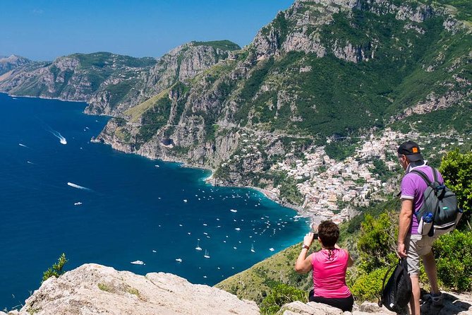 From Naples: Ravello & Amalfi Coast in Small Group - Ravello is quieter, but the hour goes quickly