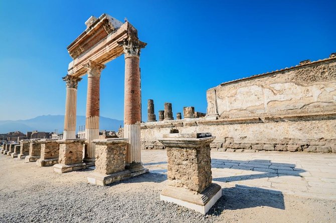 From Naples: Skip the Line Pompeii Guided Tour – Small Group - The ride from Naples and the pickup routine