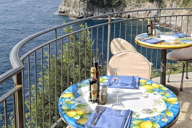 From Naples: Sorrento, Positano & Amalfi Coast – Small Group Tour - Pickup, group size, and what to bring