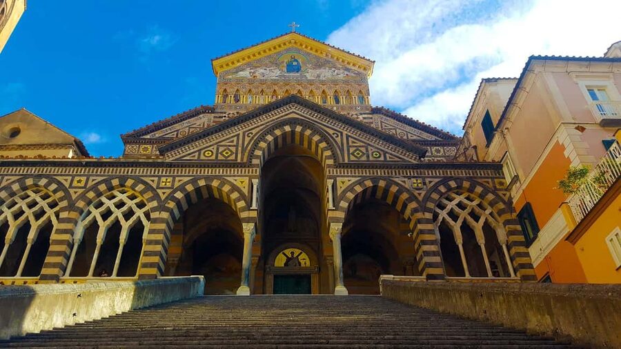 From Naples: Sorrento, Positano, and the Amalfi Coast Tour - The return route includes one final secret stop