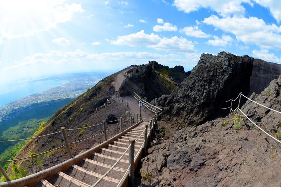 From Naples_ Vesuvius easy transfer+tickets and audioguide - The 40-minute ride up the volcano