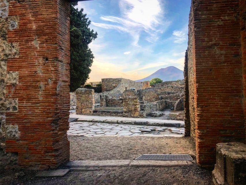 From Positano: Pompeii and Vesuvius Guided Tour - Should you book it?