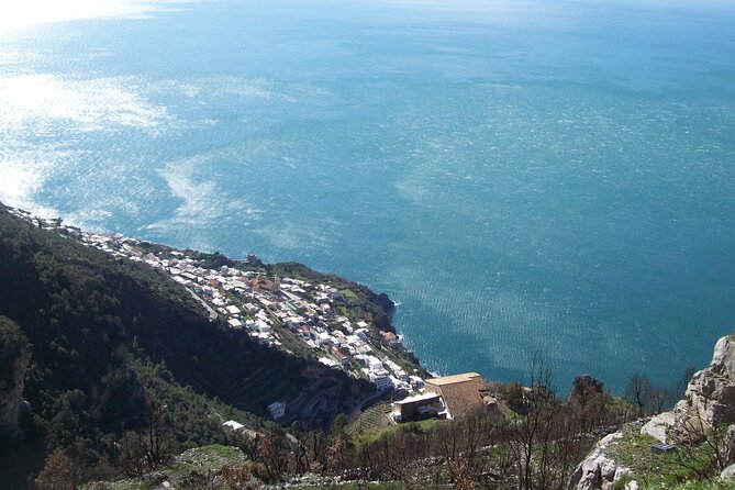 Full-Day Boat Tour in Sorrento and Amalfi Coast from Naples - What is served on the boat